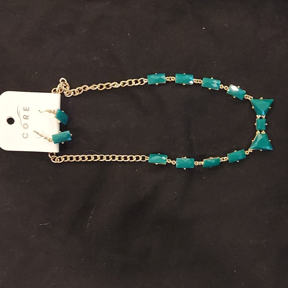 Necklace and earrings set